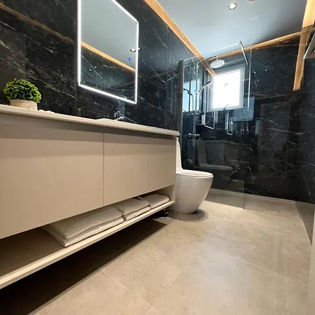 Living Boutique Adults Only Apartman *