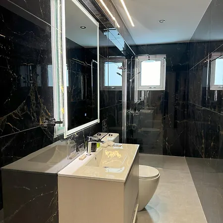 Apartman Living Boutique Adults Only *